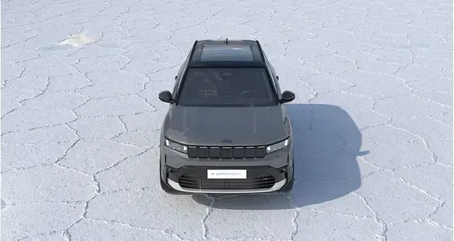 Gebraucht Jeep Compass 145 PS (106 kW) 2026 Grau SUV