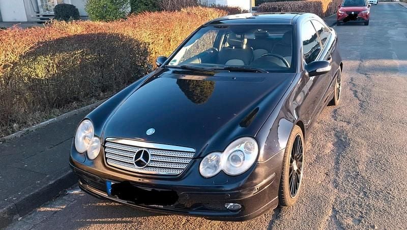 Andere farben Gebraucht 2004 Mercedes 200 AMG Coupé | 3.500 € - Bild 1/4