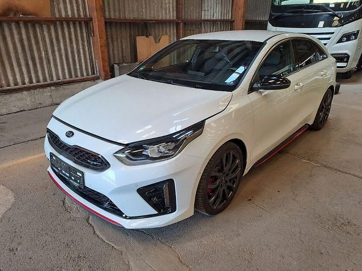 Weiß Gebraucht 2021 Kia ProCeed Kleinwagen | 22.650 € (Guter Preis) - Bild 1/4