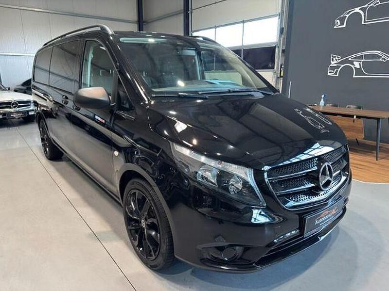 Usado Mercedes Vito 190 HP (139 kW) 2020 Preto Van