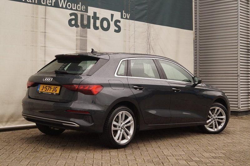 Gebraucht Audi A3 Business 116 PS (85 kW) 2020 Grau Limousine