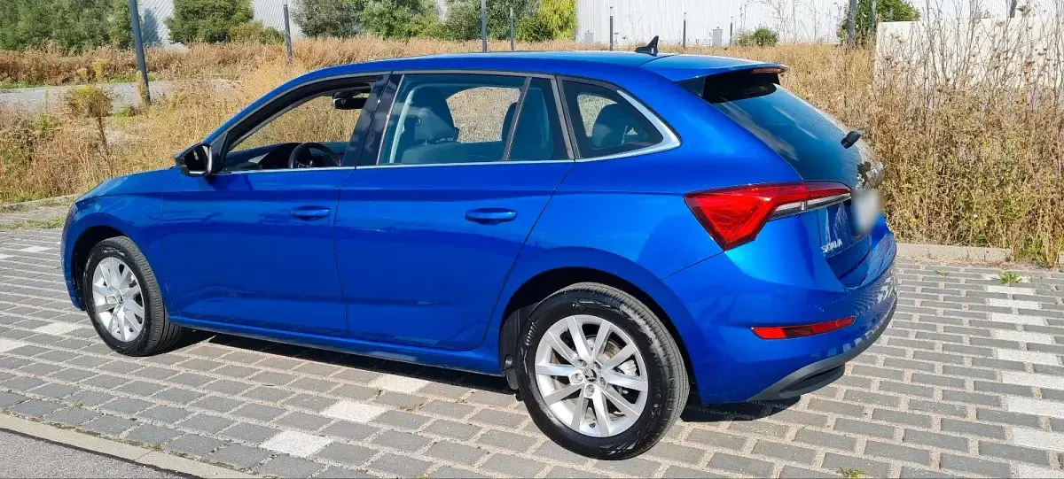 Gebraucht Skoda Scala Ambition 150 PS (110 kW) 2019 Blau Kleinwagen