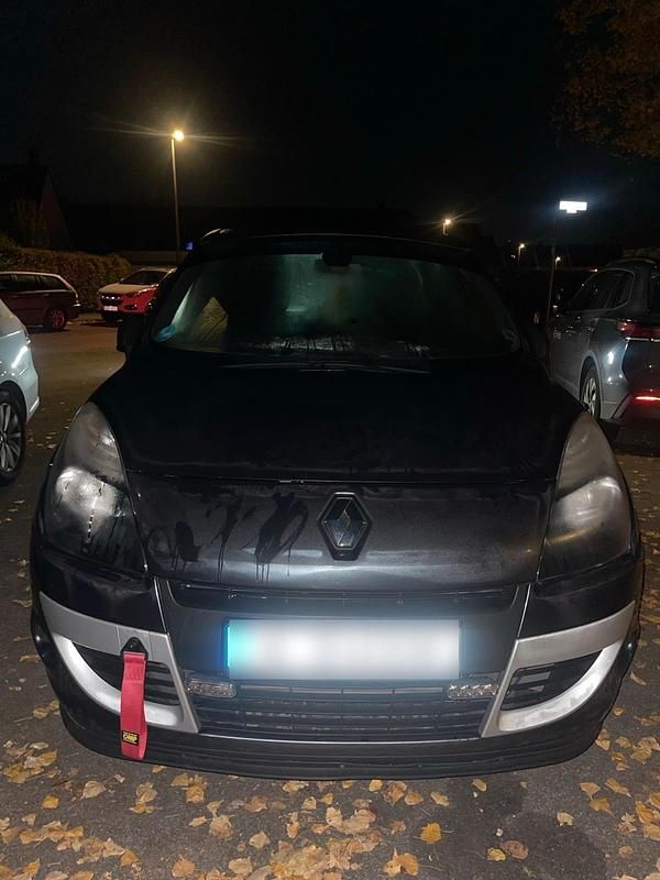 Schwarz Gebraucht 2010 Renault Scénic III Van / Kleinbus | 2.000 € (Superpreis) - Bild 1/4