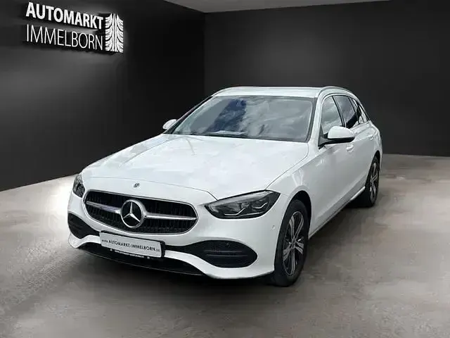 Gebraucht Mercedes C300e 313 PS (230 kW) 2023 Weiß Limousine