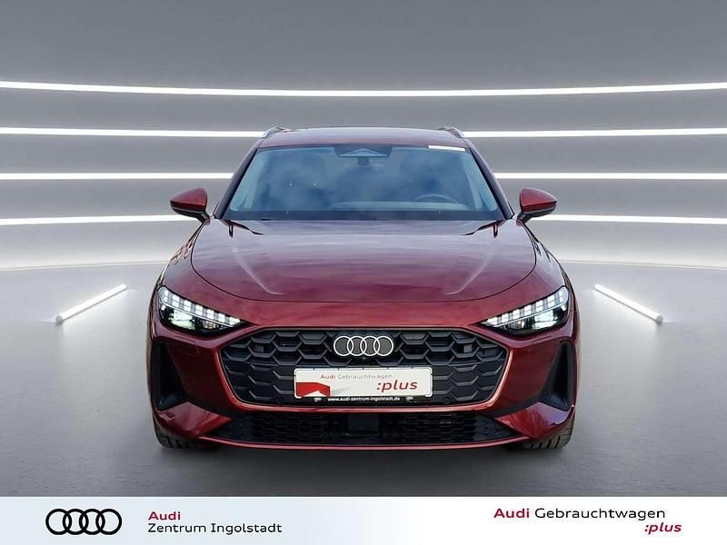 Gebraucht Audi A5 Comfort 204 PS (150 kW) 2025 Grenadinerot metallic Kombi