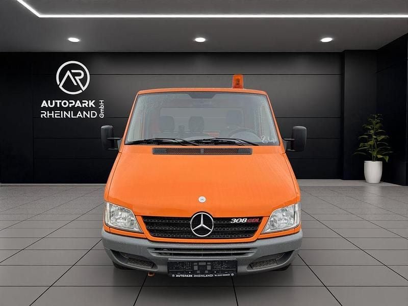 Gebraucht Mercedes Sprinter 82 PS (60 kW) 2006 Orange Van