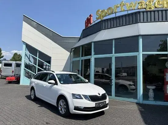 Gebraucht Skoda Octavia 150 PS (110 kW) 2020 Weiß Kombi