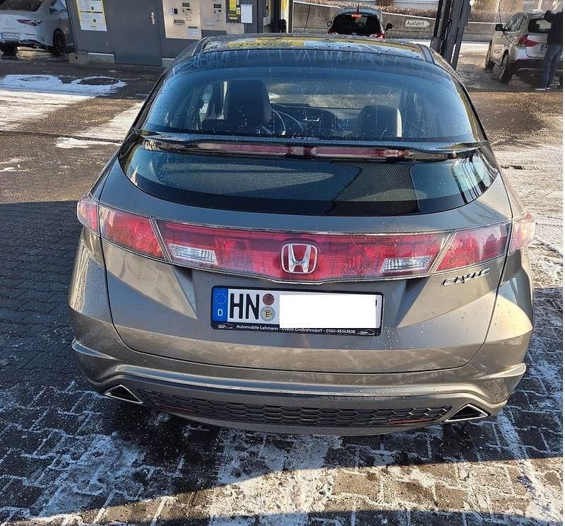 Gebraucht Honda Civic 140 PS (102 kW) 2006 Grau Limousine