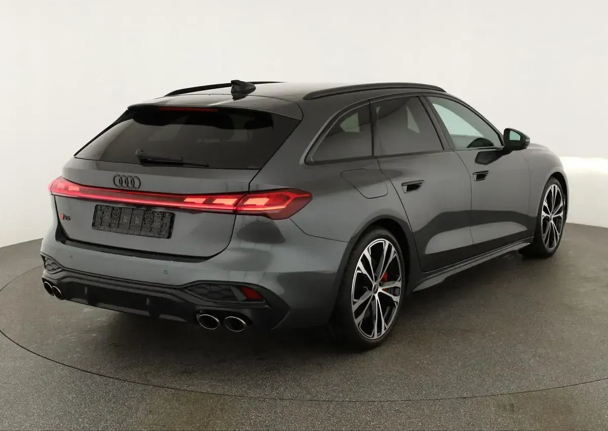 Nowe Audi S5 Ambiente 367 KM (269 kW) 2026 Szary Kombi