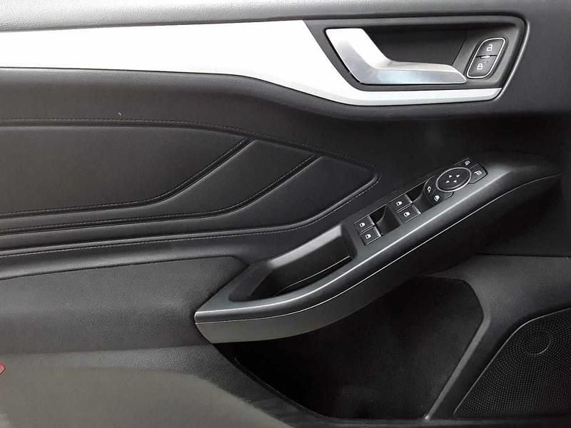 Usado Ford Focus Cool & Connect 150 HP (110 kW) 2020 Azul Carrinha