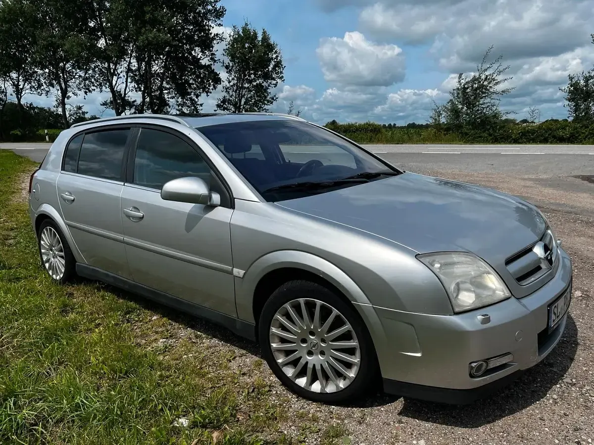 Gebraucht Opel Signum 211 PS (155 kW) 2004 Silber Kleinwagen