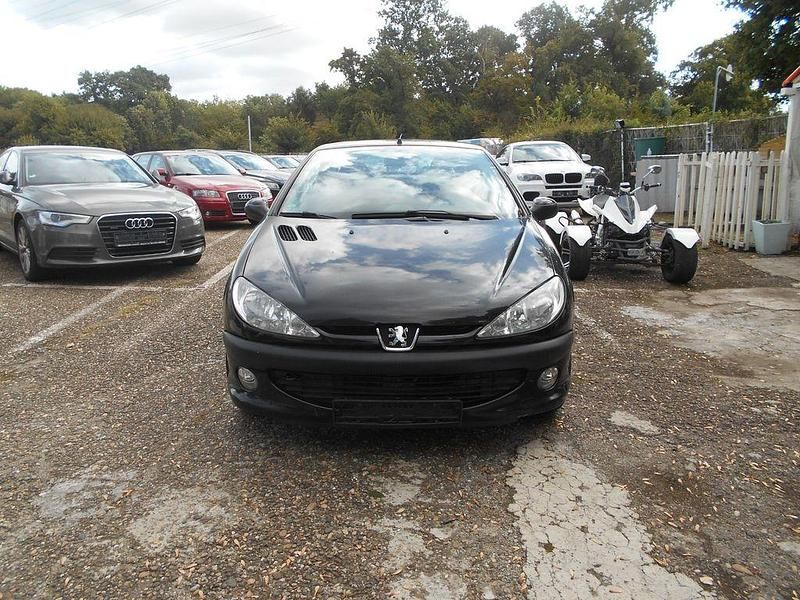 Schwarz Gebraucht 2002 Peugeot 206 CC Filou Cabrio | 750 € (Guter Preis) - Bild 1/4