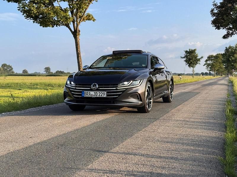Gebraucht VW Arteon Elegance 200 PS (147 kW) 2022 Grau Kombi