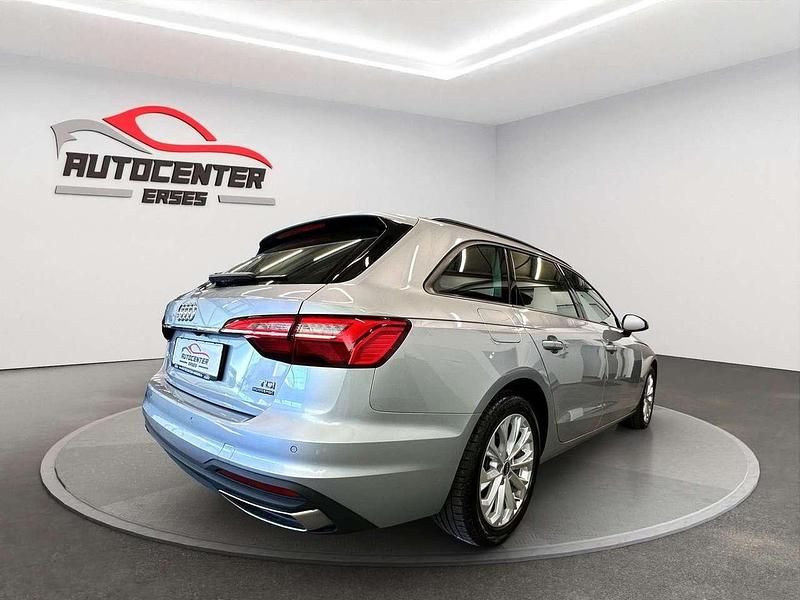 Second-hand Audi A4 Sport 286 CP (210 kW) 2023 Argintiu Break