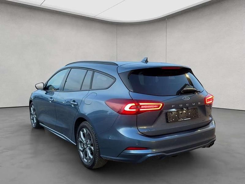 Gebraucht Ford Focus ST-Line X 155 PS (114 kW) 2024 Chrome blue metallic Kombi