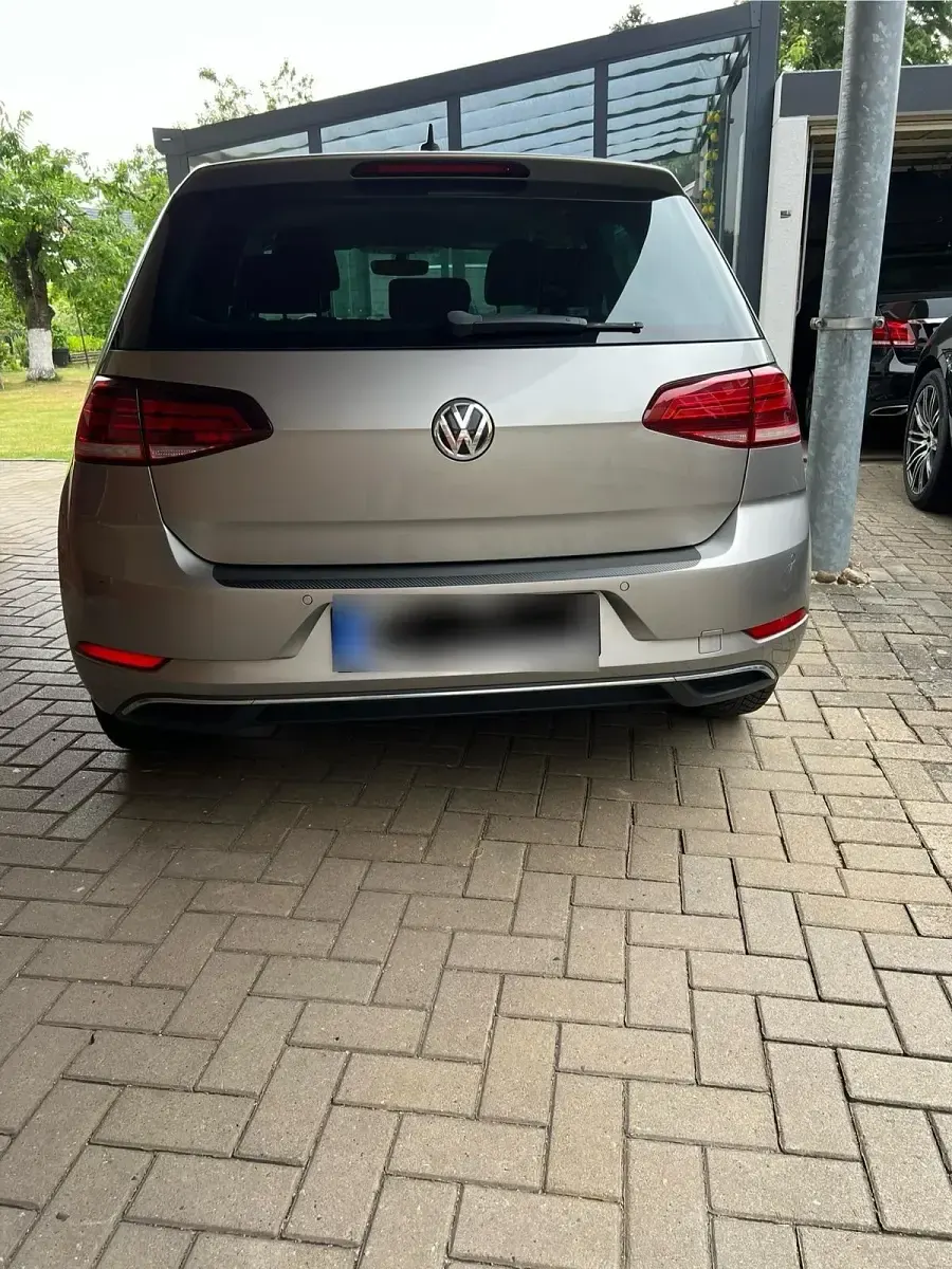 Gebraucht VW Golf VII Join 116 PS (85 kW) 2018 Grau Limousine