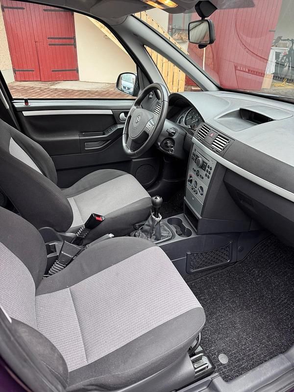 Gebraucht Opel Meriva 100 PS (73 kW) 2005 Andere farben Van / Kleinbus