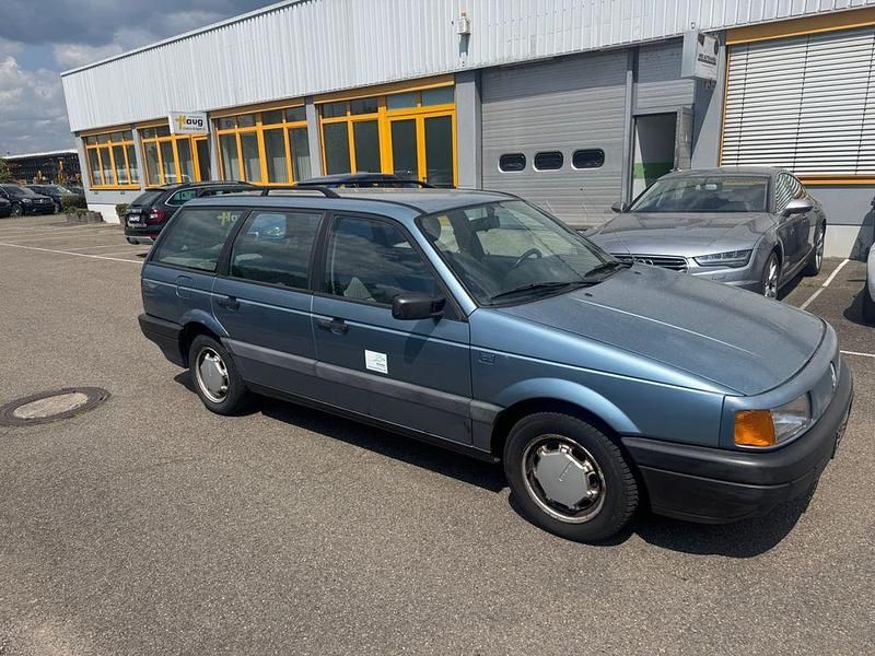 Gebraucht VW Passat 90 PS (66 kW) 1990 Blau Kombi
