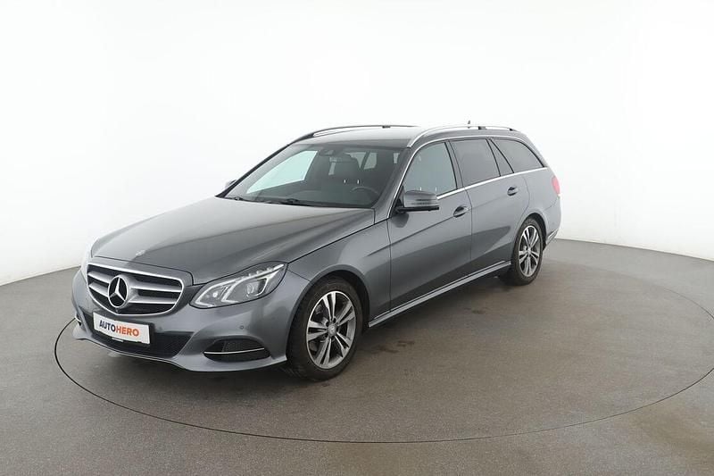 Grau Gebraucht 2016 Mercedes E220 Avantgarde Kombi | 20.450 € (Fairer Preis) - Bild 1/3