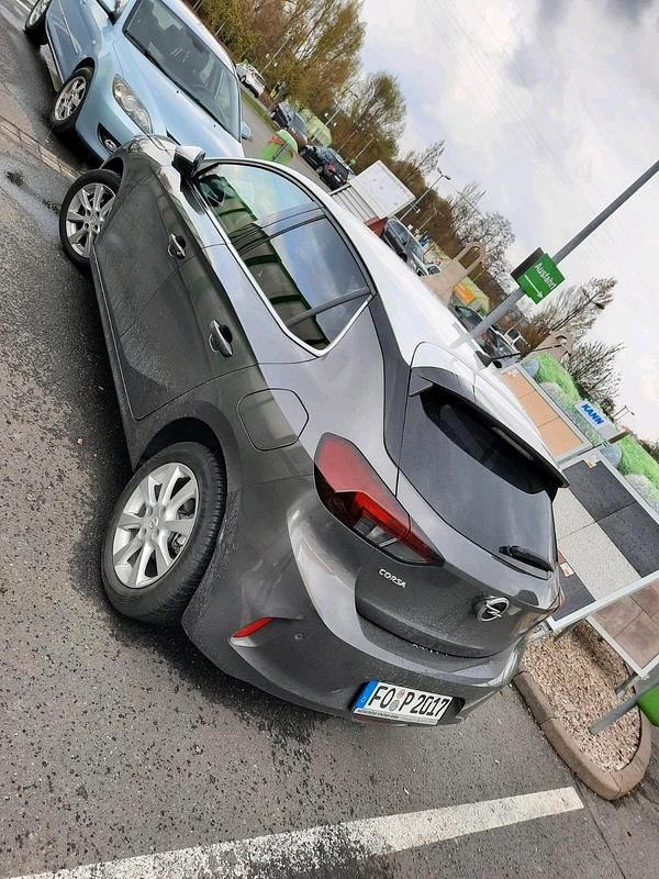 Grau Gebraucht 2020 Opel Corsa Kleinwagen | 12.990 € (Fairer Preis) - Bild 1/4