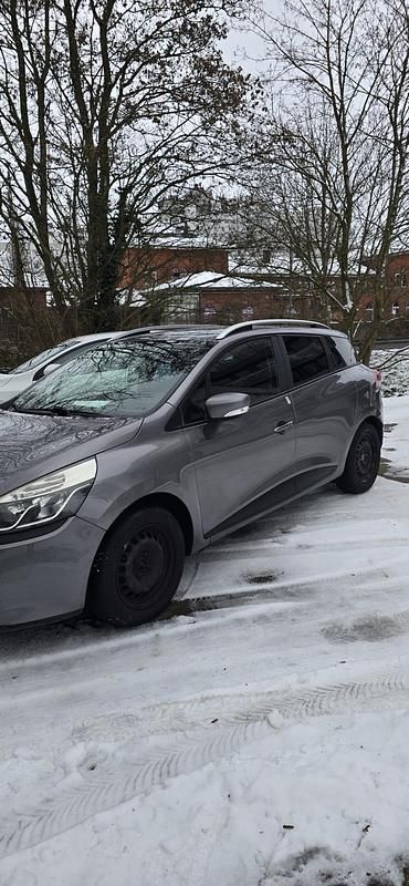 Gebraucht Renault Clio IV 75 PS (55 kW) 2014 Silber Limousine