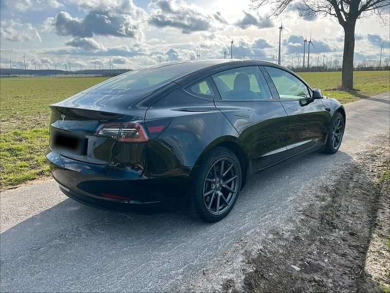 Gebraucht Tesla Model 3 Standard Range Plus 235 kW (320 PS) 2021 Schwarz Limousine