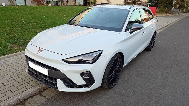 Gebraucht Cupra Leon VZ 333 PS (244 kW) 2025 Weiß Kombi