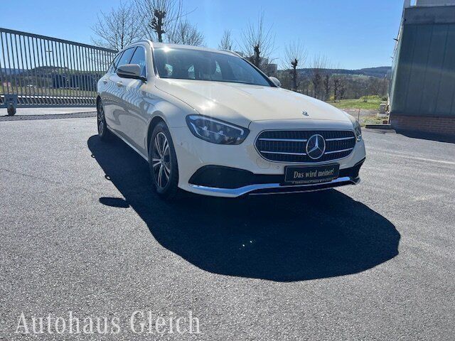 Gebraucht Mercedes E220 Avantgarde 200 PS (147 kW) 2023 Othercolor Kombi
