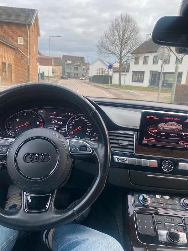 Gebraucht Audi A8L 381 PS (280 kW) 2012 Weiß Limousine