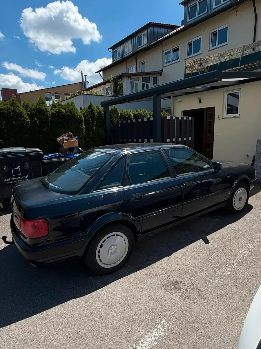 Gebraucht Audi 80 90 PS (66 kW) 1992 Blau Limousine
