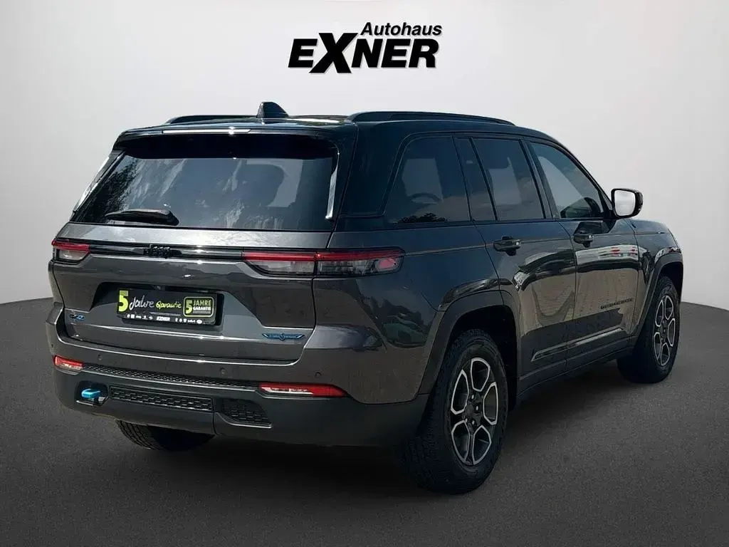 Gebraucht Jeep Grand Cherokee Trailhawk 381 PS (280 kW) 2023 Grau SUV