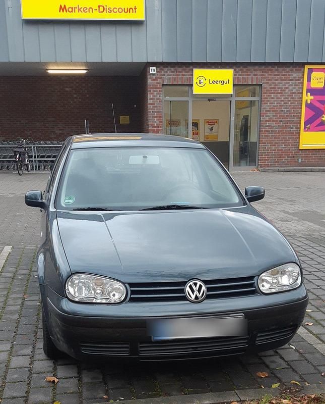 Gebraucht VW Golf IV 2000 Grau Limousine