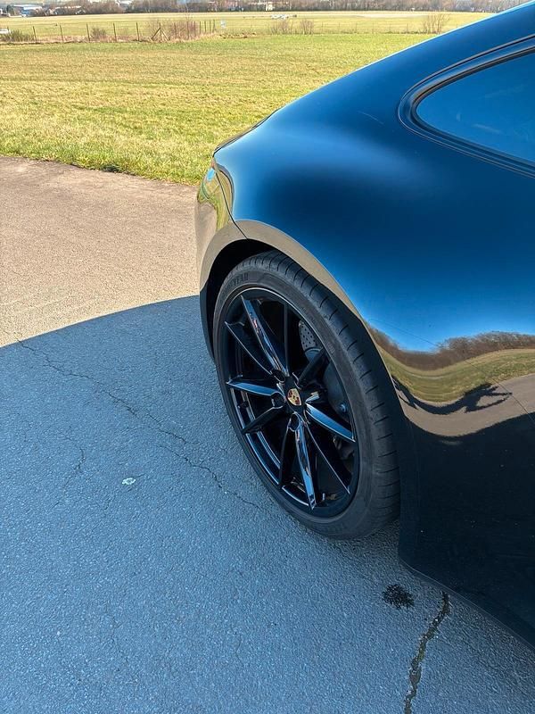 Gebraucht Porsche 911 Carrera 385 PS (283 kW) 2023 Schwarz Coupé