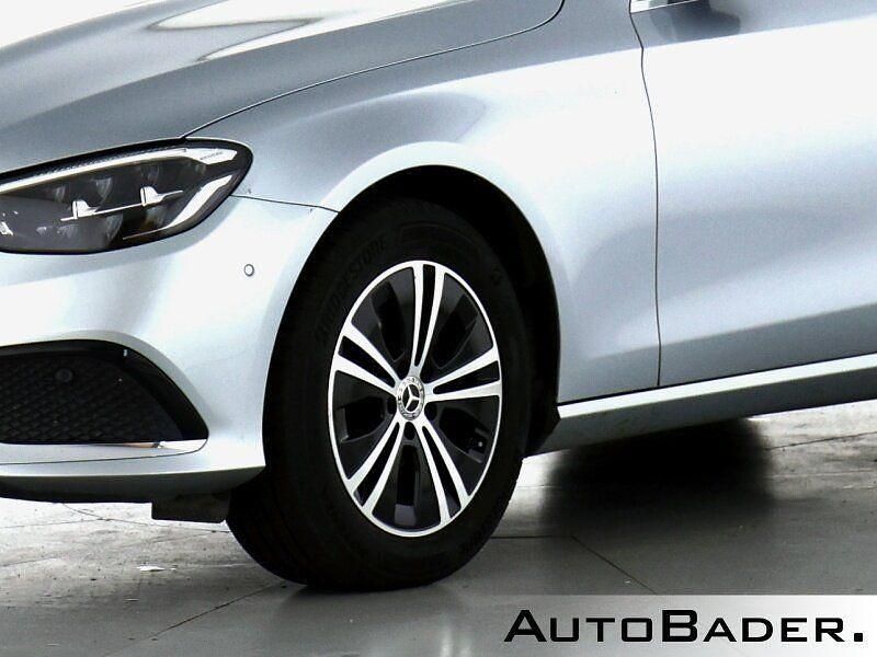 Gebraucht Mercedes E220 Avantgarde 200 PS (147 kW) 2022 Silber Limousine