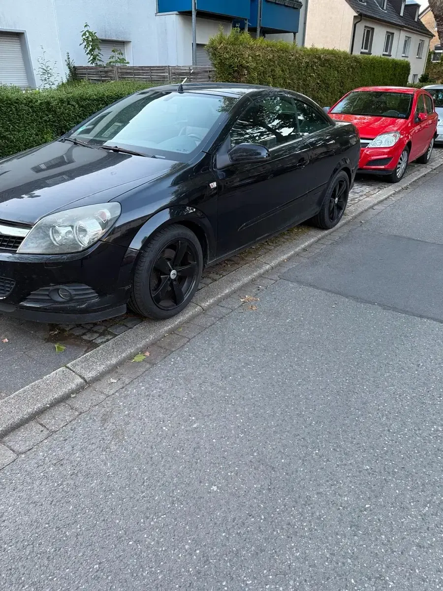 Gebraucht Opel Astra 150 PS (110 kW) 2006 Schwarz Cabrio