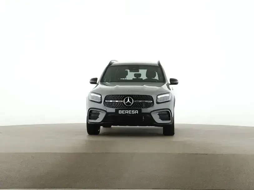 Gebraucht Mercedes GLB180 AMG 116 PS (85 kW) 2026 Grau SUV