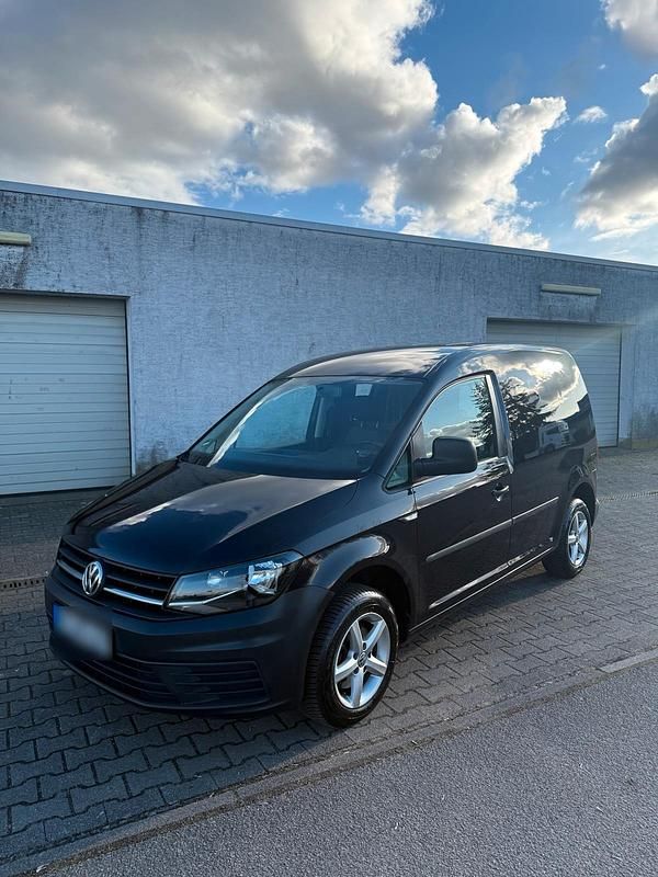 Usata VW Caddy 103 CV (75 kW) 2018 Nero Monovolume