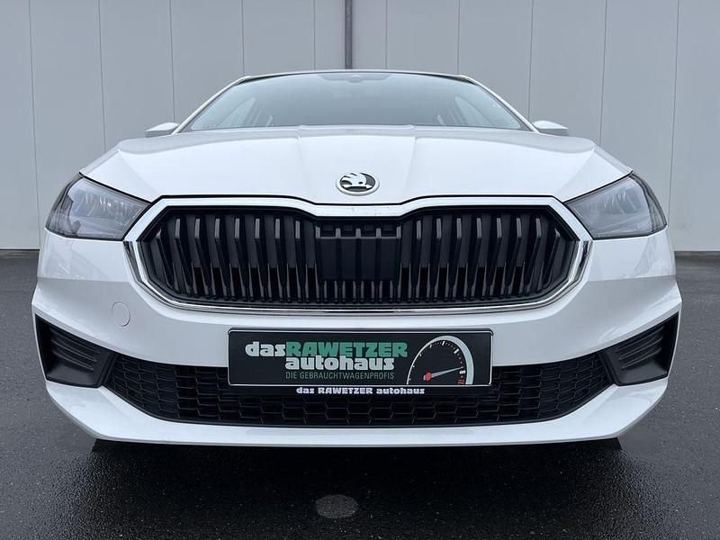 Gebraucht Skoda Fabia Active 80 PS (58 kW) 2022 Weiß Kleinwagen