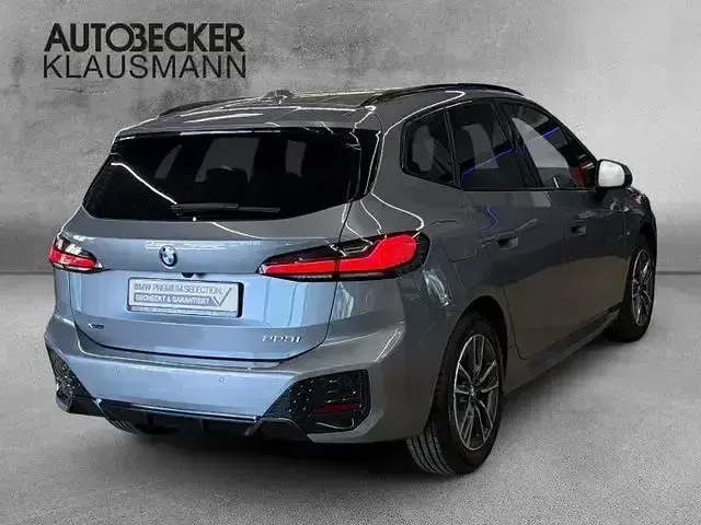 Gebraucht BMW 223 Active Tourer M Sport 204 PS (150 kW) 2025 Grau Van / Kleinbus