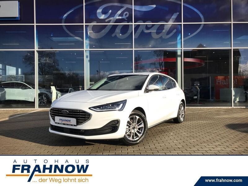 Weiss Gebraucht 2023 Ford Focus Style Limousine | 21.885 € (Fairer Preis) - Bild 1/4