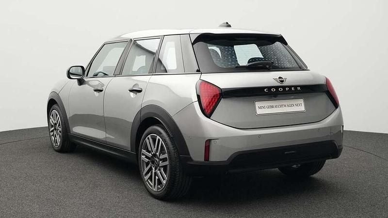 Usata Mini Cooper Classic 156 CV (114 kW) 2024 Grigio Utilitaria