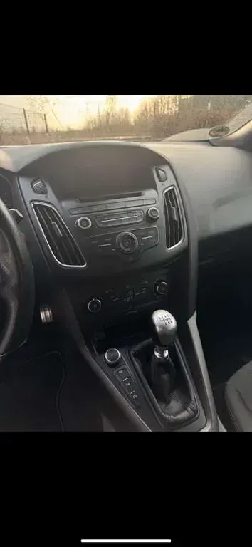 Gebraucht Ford Focus ST-Line 150 PS (110 kW) 2017 Grau Limousine