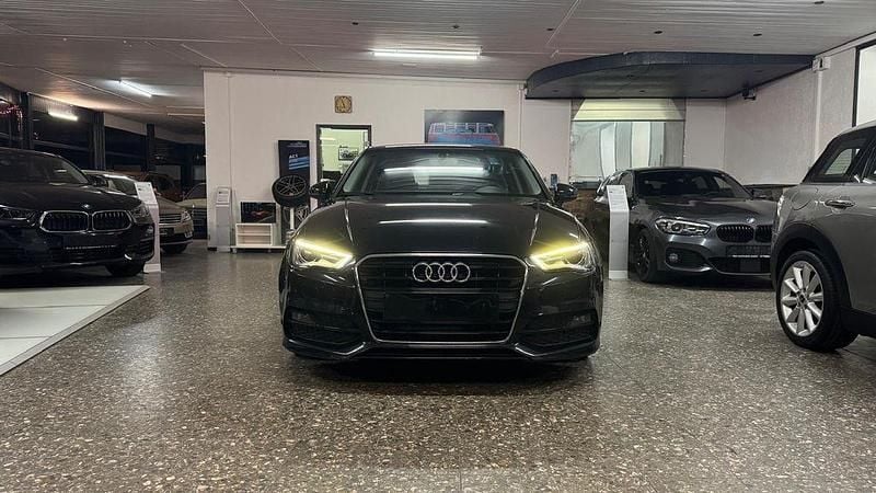 Gebraucht Audi A3 Ambition 110 PS (80 kW) 2016 Schwarz Limousine