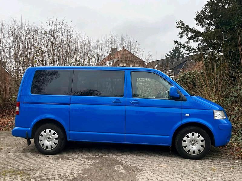 Gebraucht VW T5 131 PS (96 kW) 2005 Blau Van