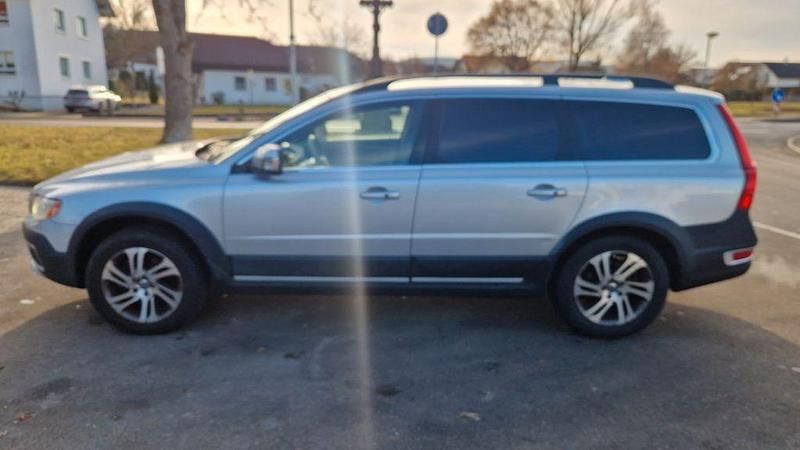 Gebraucht Volvo XC70 Summum 163 PS (119 kW) 2012 Silber SUV