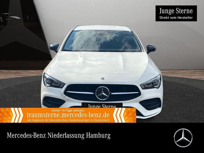 Weiß Gebraucht 2022 Mercedes CLA180 Shooting Brake AMG Kombi | 25.890 € (Fairer Preis) - Bild 1/3