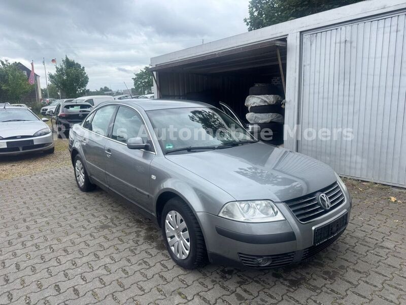 Gebraucht VW Passat Comfortline 116 PS (85 kW) 2002 Grau Limousine