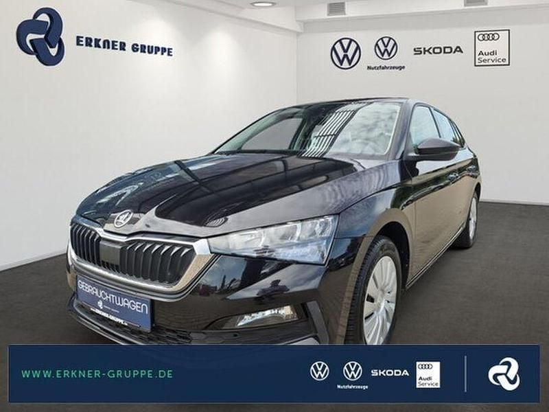 Schwarz Gebraucht 2022 Skoda Scala Active Kleinwagen | 16.899 € (Guter Preis) - Bild 1/4