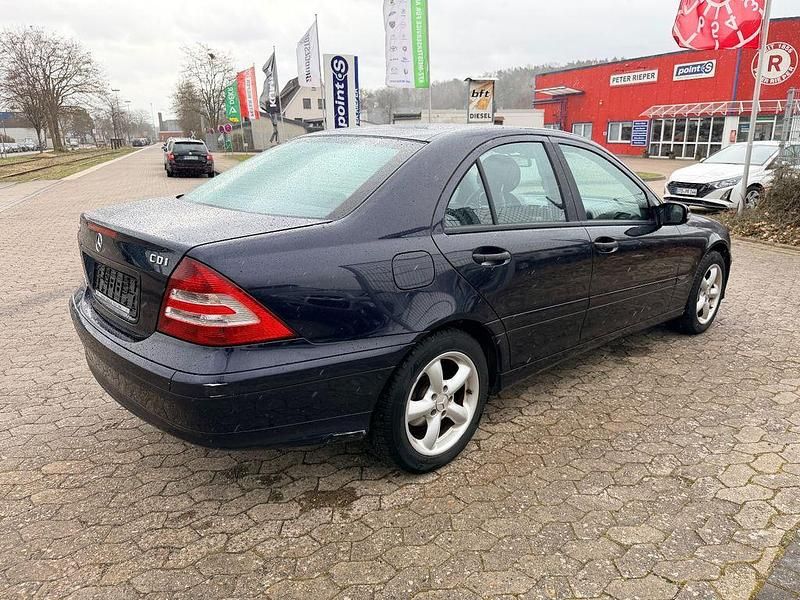 Gebraucht Mercedes C220 150 PS (110 kW) 2005 Blau Limousine