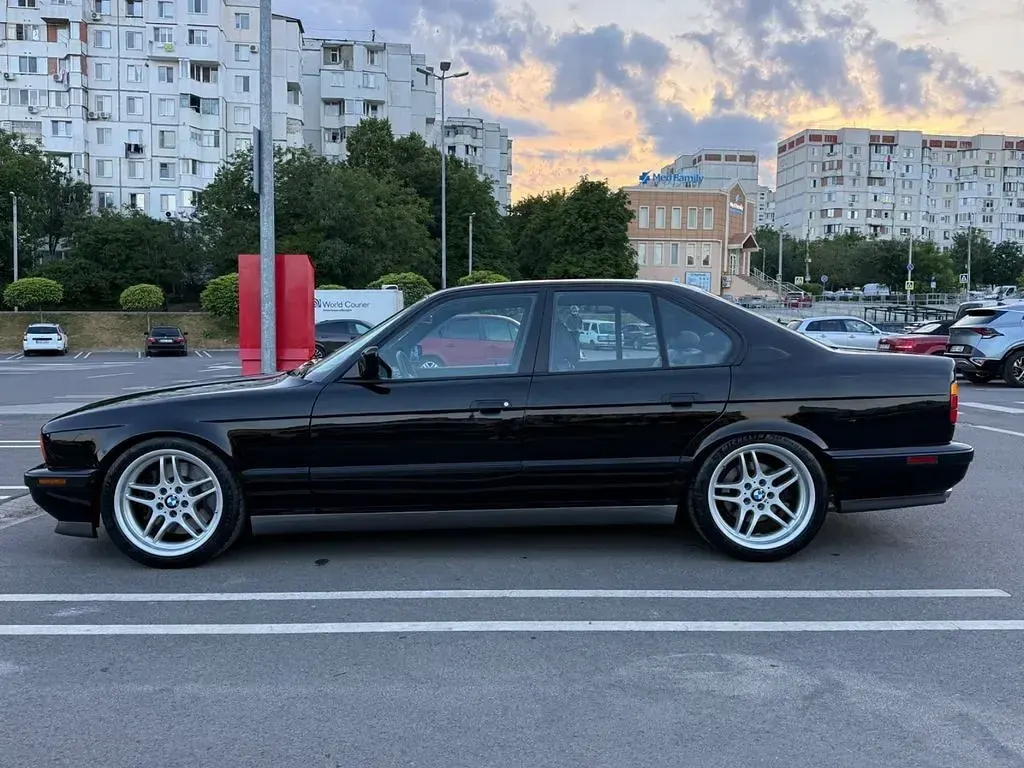 Gebraucht BMW M5 Performance 428 PS (314 kW) 1992 Schwarz Kombi